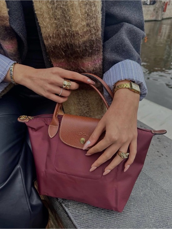 Longchamp Handbags - Authentic Longchamp Le Pliage Tote